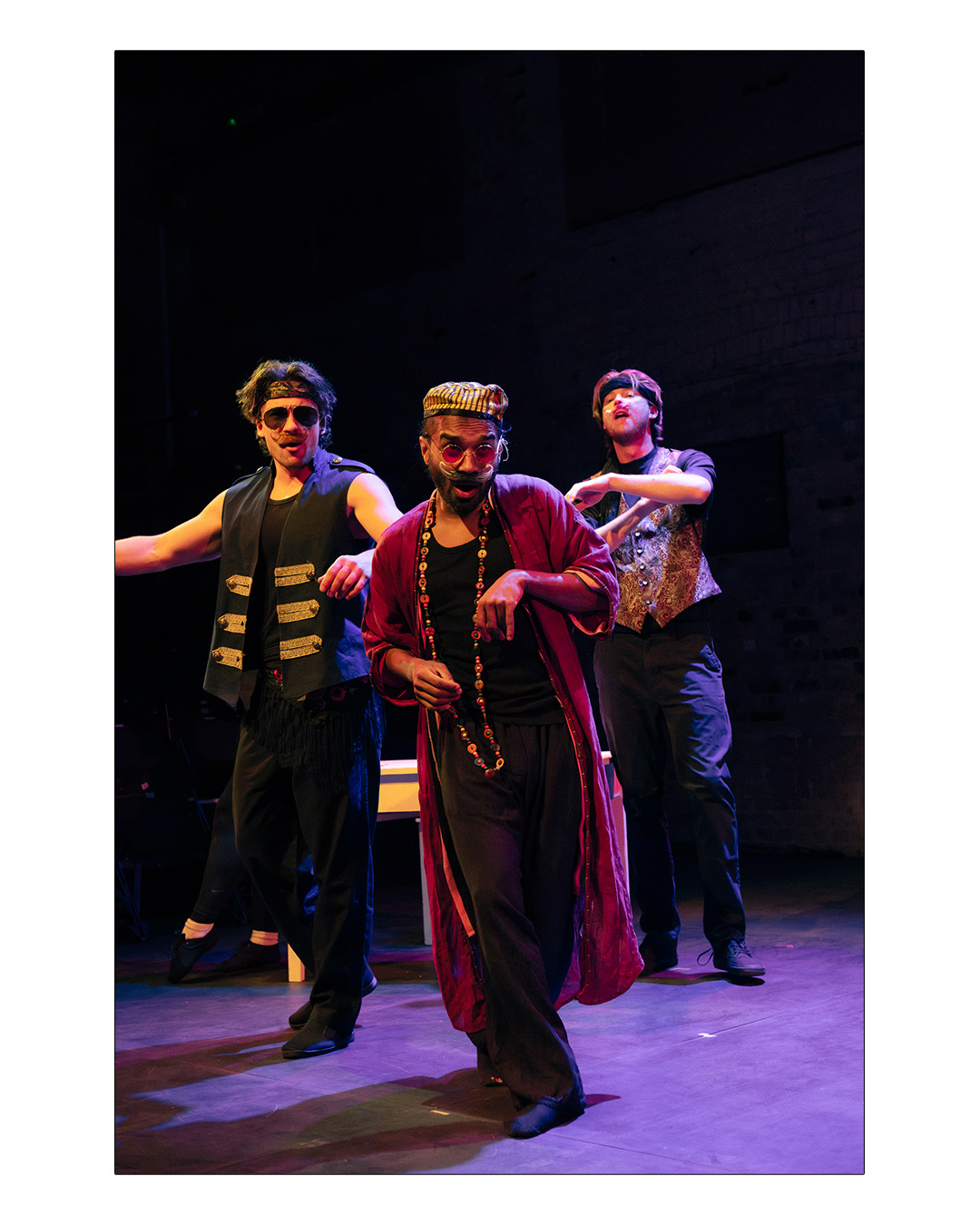 Oscar Castellino as Guglielmo in Barefoot Opera's Così fan tutte